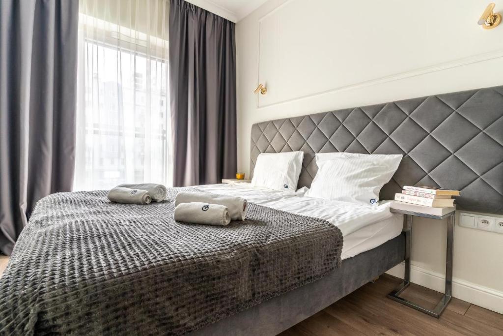 Mennica Residence Apartments Warschau Buitenkant foto